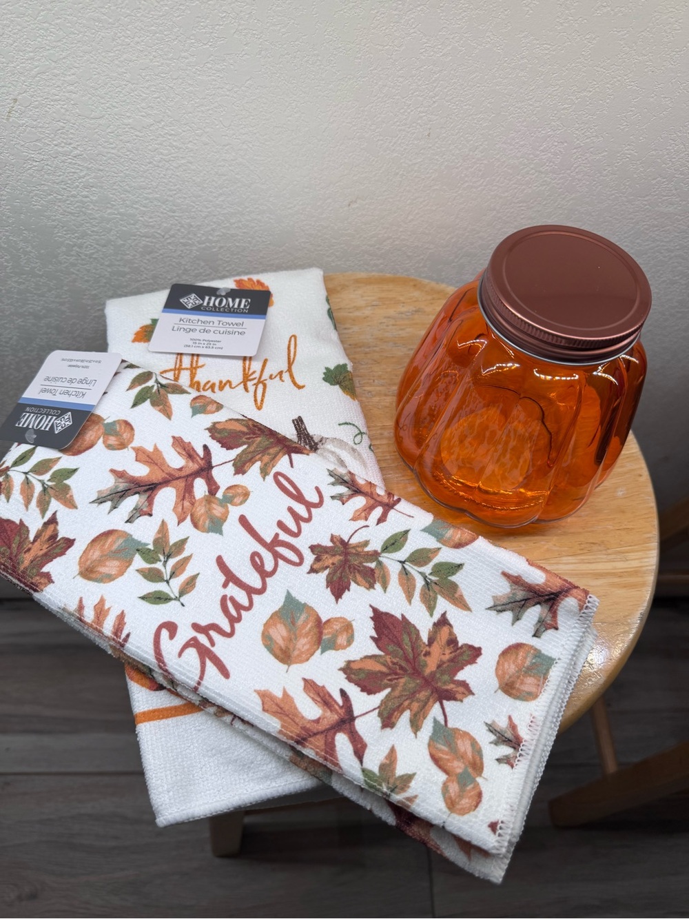 Home Collection Fall Pumpkin & Leaf Kitchen Towels - White, Orange, Green, Brown